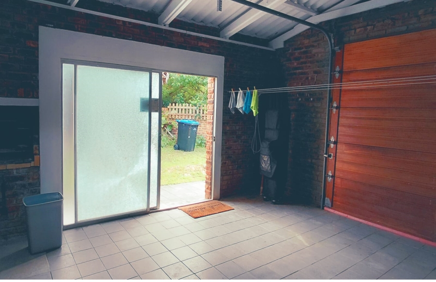 4 Bedroom Property for Sale in Oyster Bay Eastern Cape
